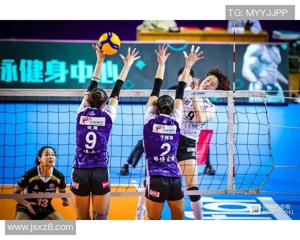 从零起步到巅峰：全面解析排球团队协作的技巧与策略